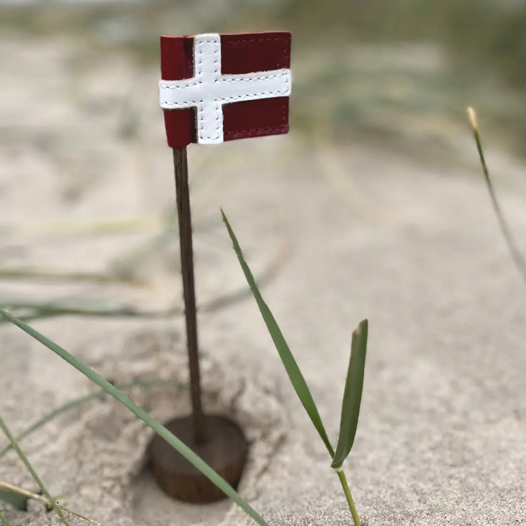 Bordflag, lille, røget eg